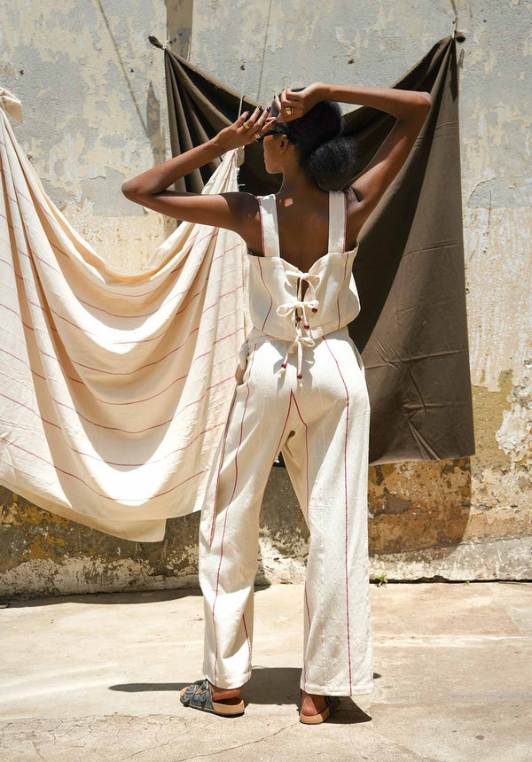 Zunguka wrap pants Hadithi