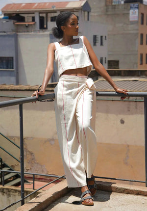 Zunguka wrap pants Hadithi