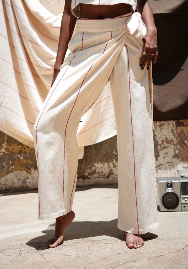 Zunguka wrap pants Hadithi