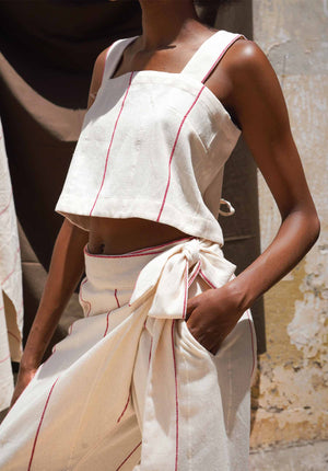 Zunguka wrap pants Hadithi